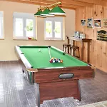 Charming House In With Enclosed Garden Ferienhaus *