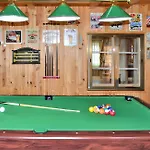 Ferienhaus Charming House In With Enclosed Garden *