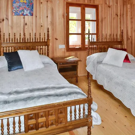 Charming House In With Enclosed Garden * Morales de Rey