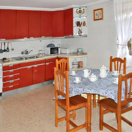 度假居 Charming House In With Enclosed Garden