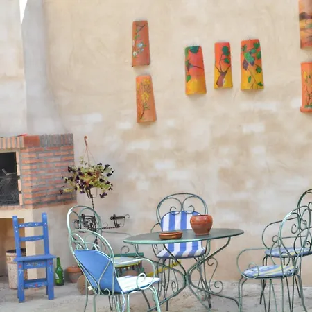 Charming House In With Enclosed Garden * Morales de Rey