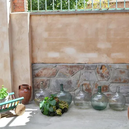 Charming House In With Enclosed Garden * Morales de Rey